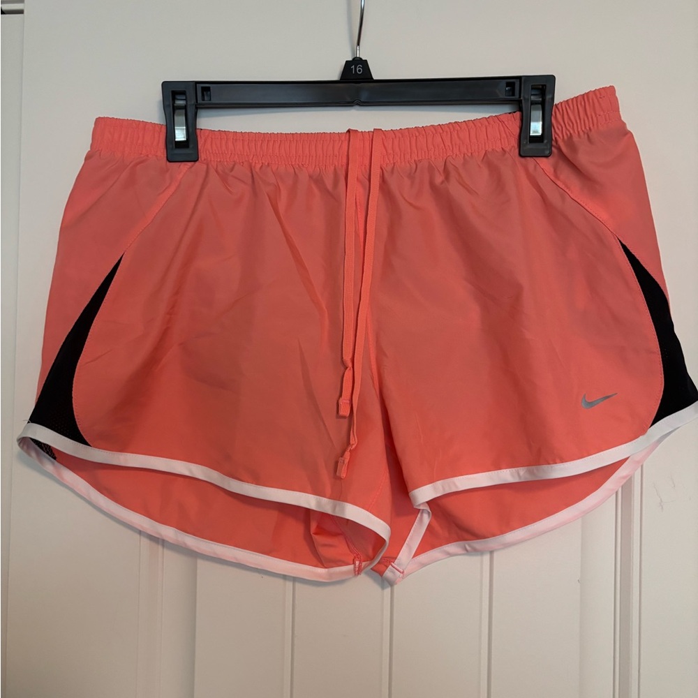 Nike Women's Peach Athletic Shorts